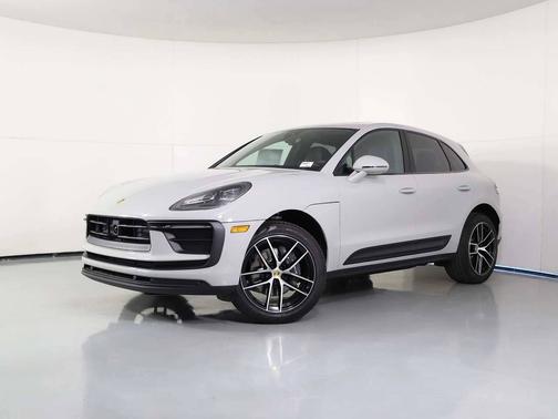 2026 Porsche Macan 