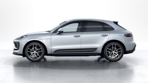 Dolomite Silver Metallic 2026 Porsche Macan