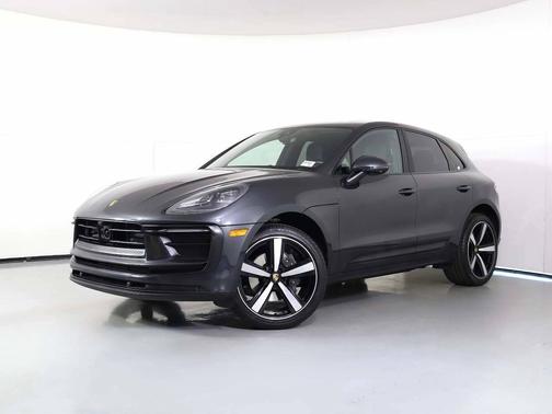 Volcano Grey Metallic 2025 Porsche Macan