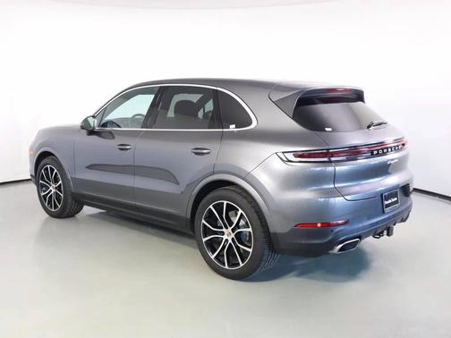 Quartzite Grey Metallic 2026 Porsche Cayenne