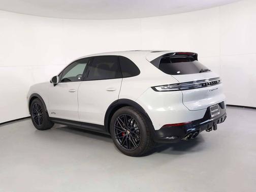 2026 Porsche Cayenne 