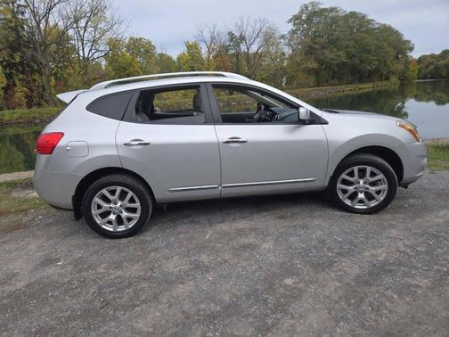 2013 Nissan Rogue SV w/SL Pkg