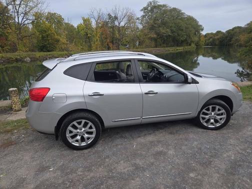2013 Nissan Rogue SV w/SL Pkg