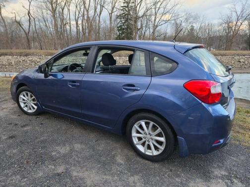 2013 Subaru Impreza 2.0i Premium