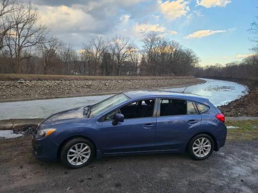2013 Subaru Impreza 2.0i Premium