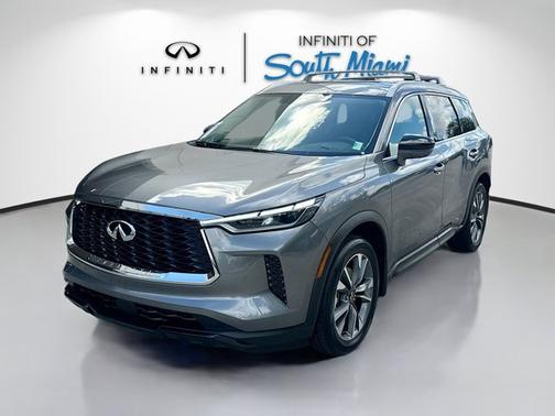 2025 INFINITI QX60 LUXE