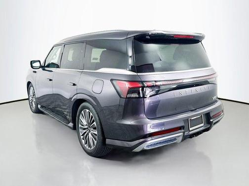 2025 INFINITI QX80 Luxe