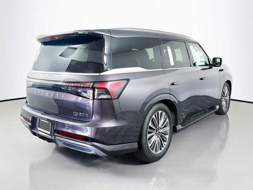 2025 INFINITI QX80 Luxe
