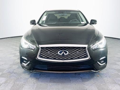 2022 INFINITI Q50 LUXE