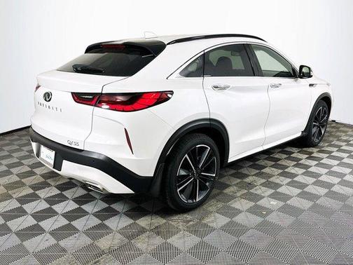 2025 INFINITI QX55 LUXE