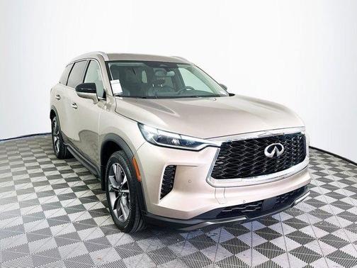 2022 INFINITI QX60 Luxe