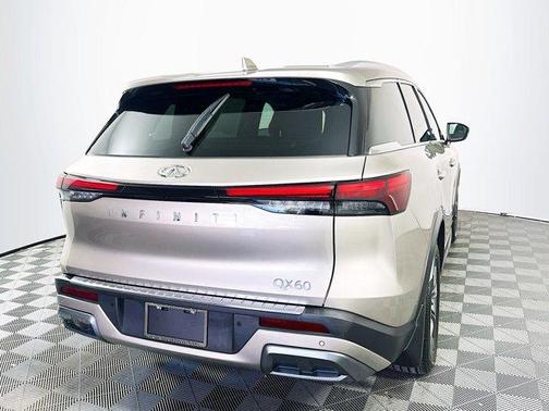 2022 INFINITI QX60 Luxe