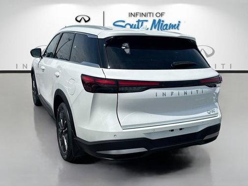 Radiant White 2027 INFINITI QX60 Luxe