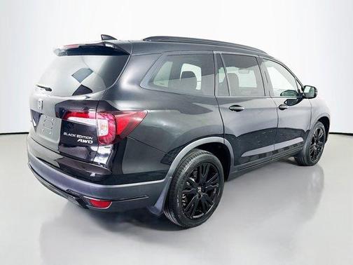 2022 Honda Pilot Black Edition
