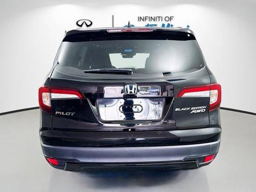 2022 Honda Pilot Black Edition