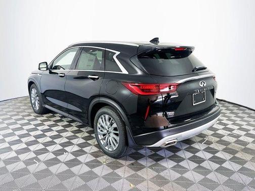 2025 INFINITI QX50 Luxe