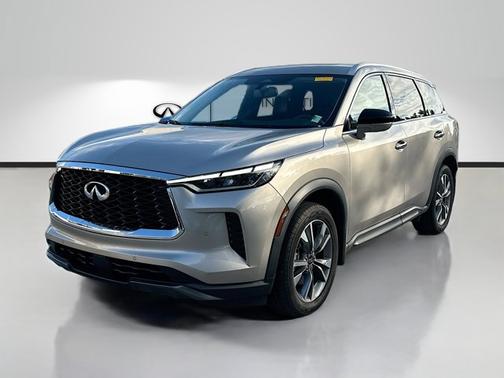 2022 INFINITI QX60 LUXE