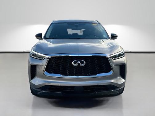 2022 INFINITI QX60 LUXE