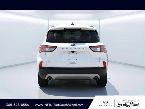 Oxford White 2022 Ford Escape SE