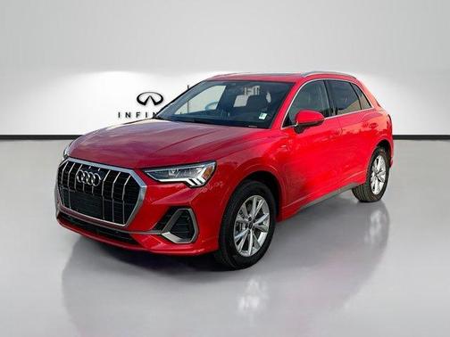 2024 Audi Q3 45 S line Premium