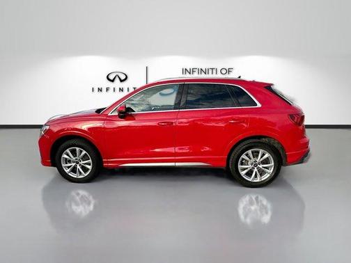 2024 Audi Q3 45 S line Premium