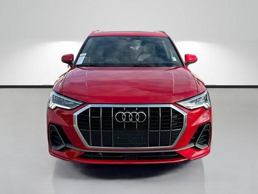 2024 Audi Q3 45 S line Premium