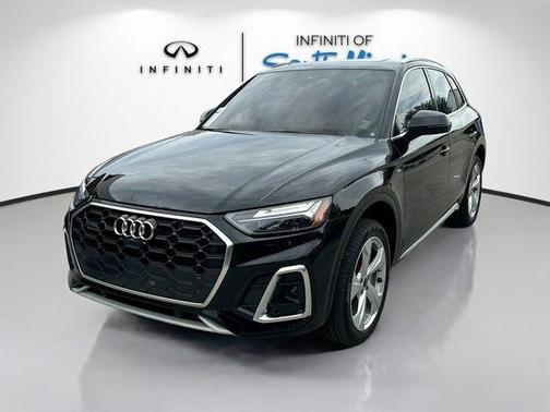 2024 Audi Q5 45 S line quattro Premium