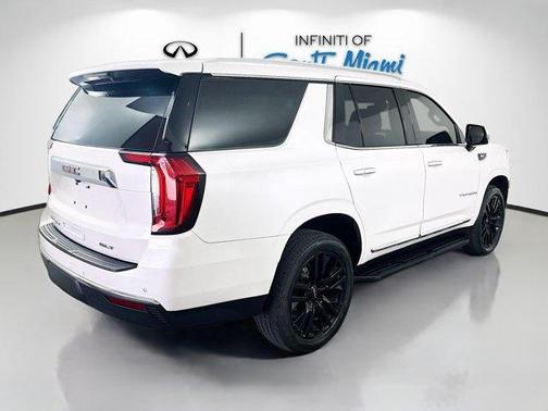 2022 GMC Yukon SLT