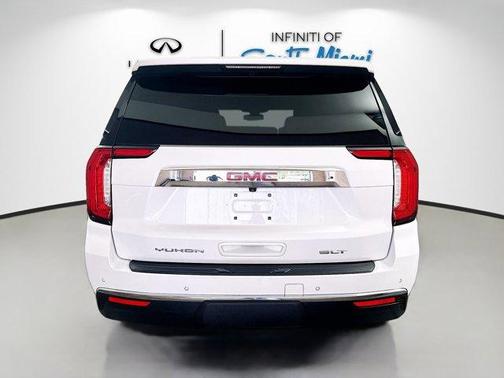 2022 GMC Yukon SLT