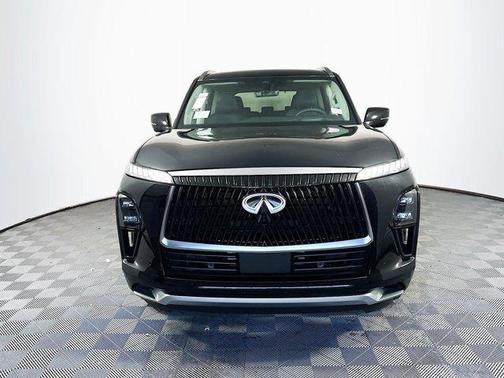 2025 INFINITI QX80 Luxe