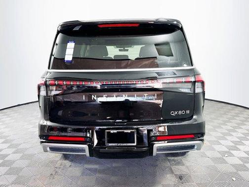 2025 INFINITI QX80 Luxe