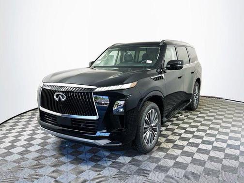 2025 INFINITI QX80 Luxe