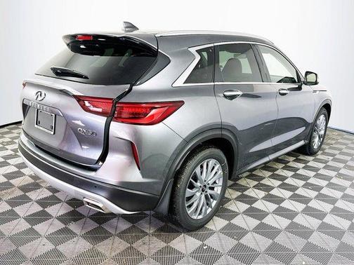 2025 INFINITI QX50 Luxe
