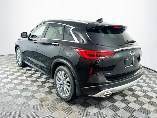 2025 INFINITI QX50 Luxe