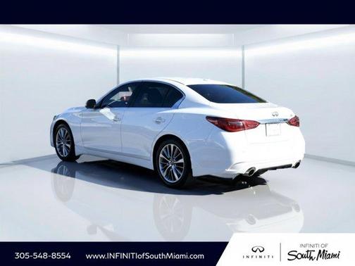 2023 INFINITI Q50 LUXE