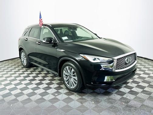2023 INFINITI QX50 LUXE