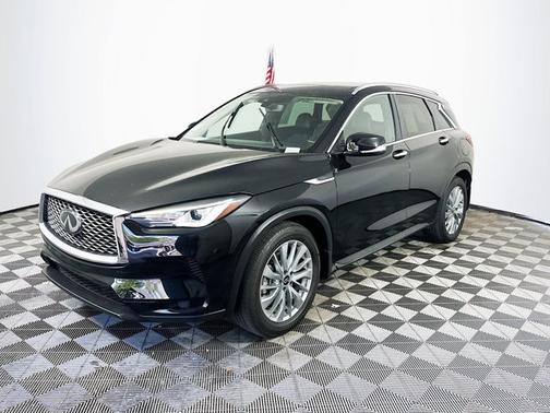 2023 INFINITI QX50 LUXE