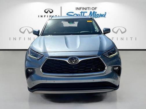 2022 Toyota Highlander Platinum