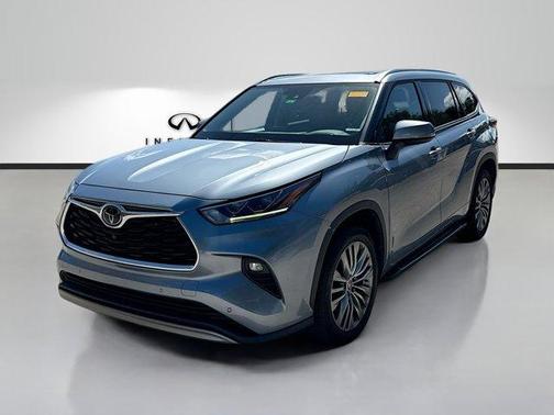2022 Toyota Highlander Platinum