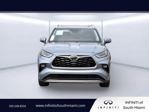 2022 Toyota Highlander Platinum
