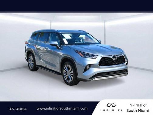 2022 Toyota Highlander Platinum