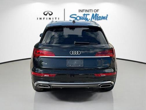 2022 Audi Q5 45 S line Premium Plus