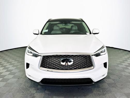 2023 INFINITI QX50 SENSORY