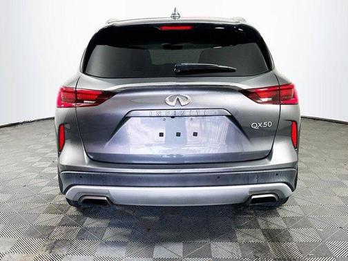 2022 INFINITI QX50 Luxe