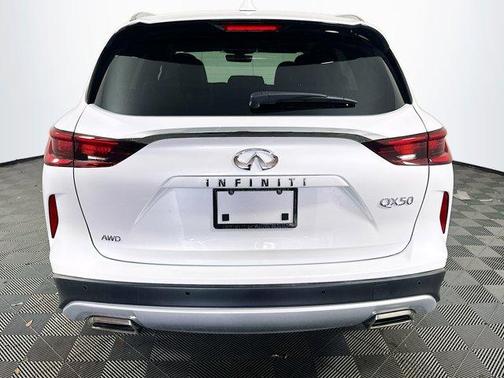 2025 INFINITI QX50 Luxe