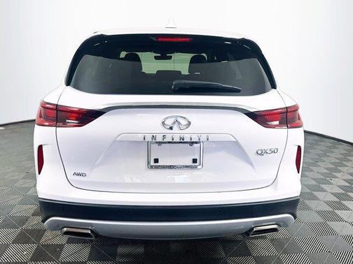 2025 INFINITI QX50 Pure