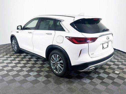 2025 INFINITI QX50 Pure