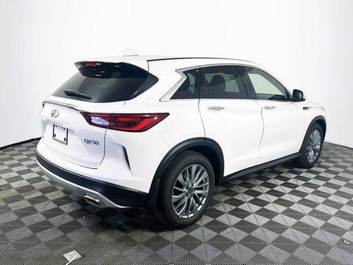 2025 INFINITI QX50 Pure
