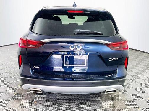 2025 INFINITI QX50 Luxe