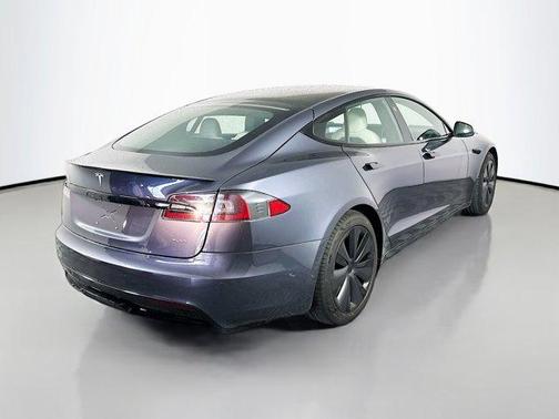 2021 Tesla Model S Plaid